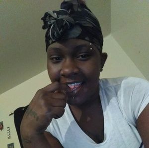 Meet your Posher, Raynika